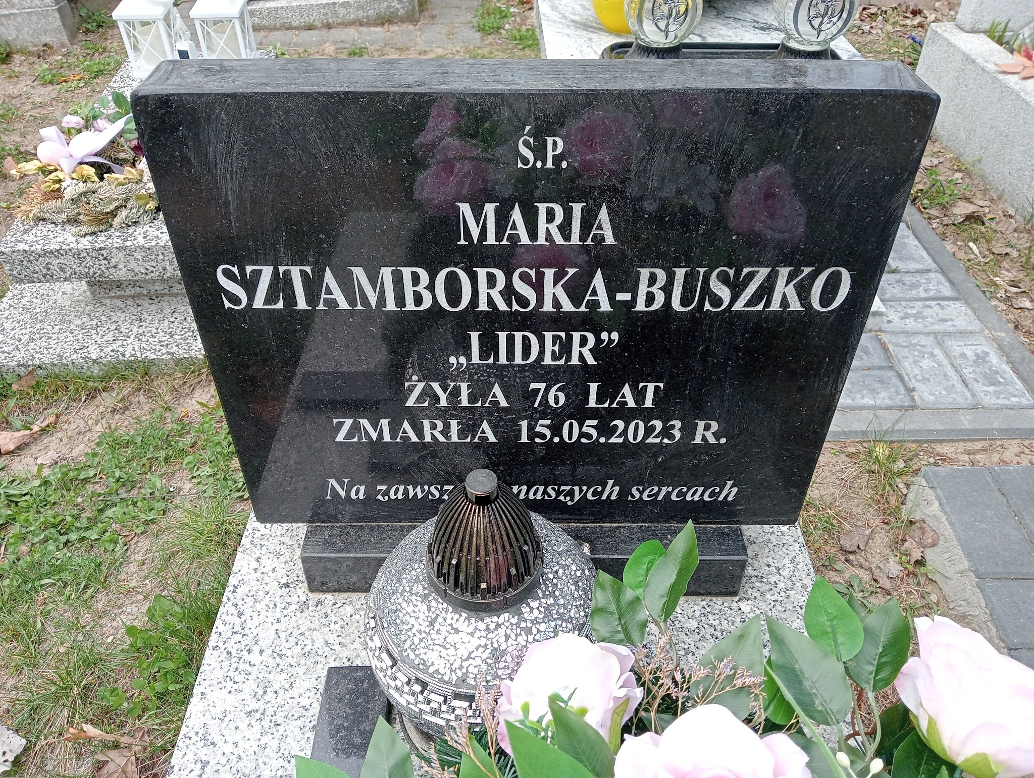 Grób Maria Sztambnrska - Buszko
