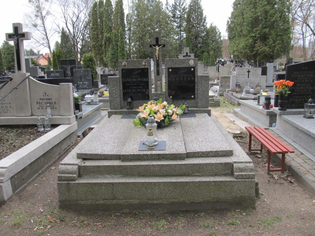 Tadeusz Jasiorowski 1925 Piaseczno - Grobonet - Wyszukiwarka osób pochowanych