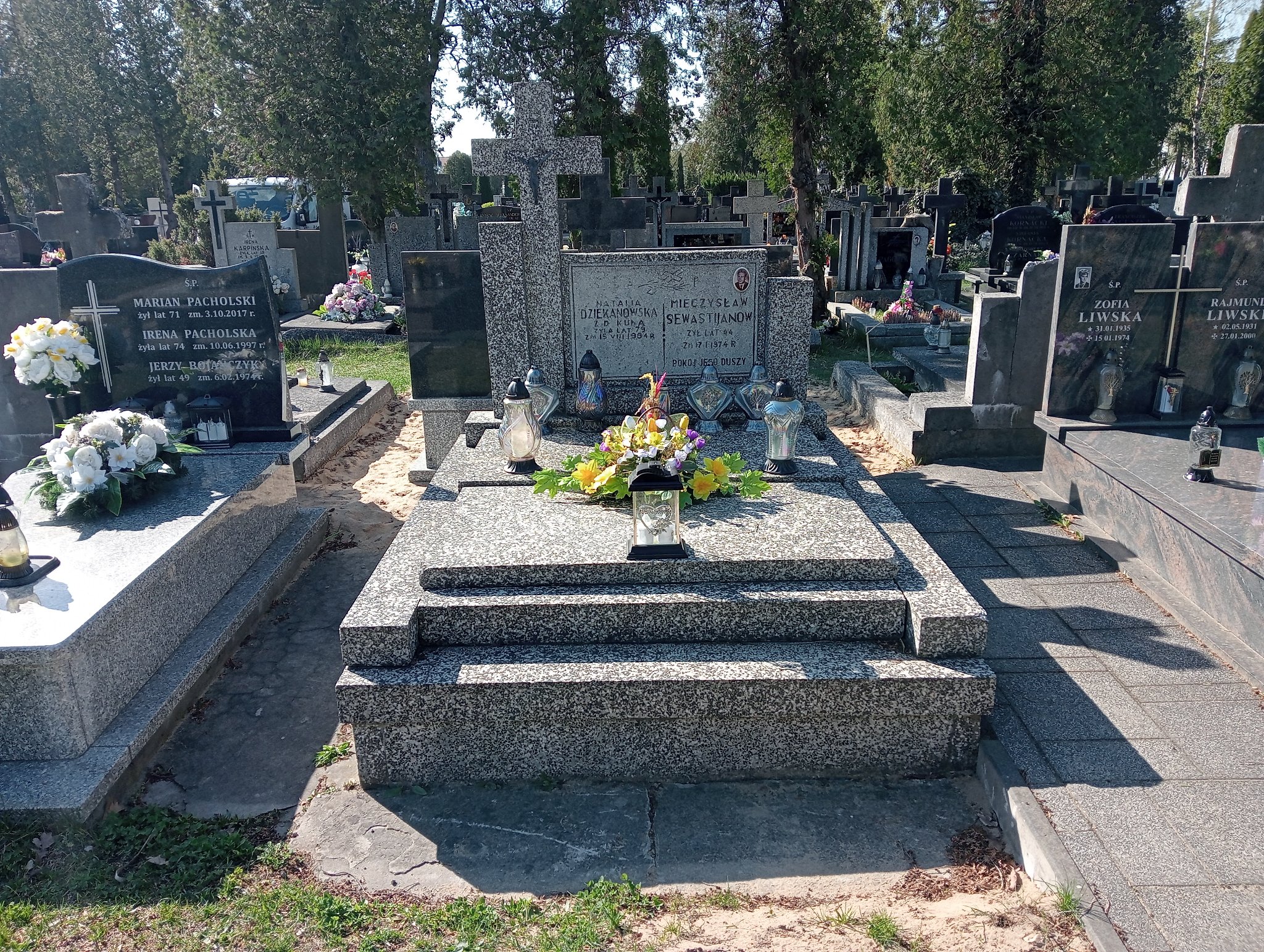 Grób Janina Sewastijanow