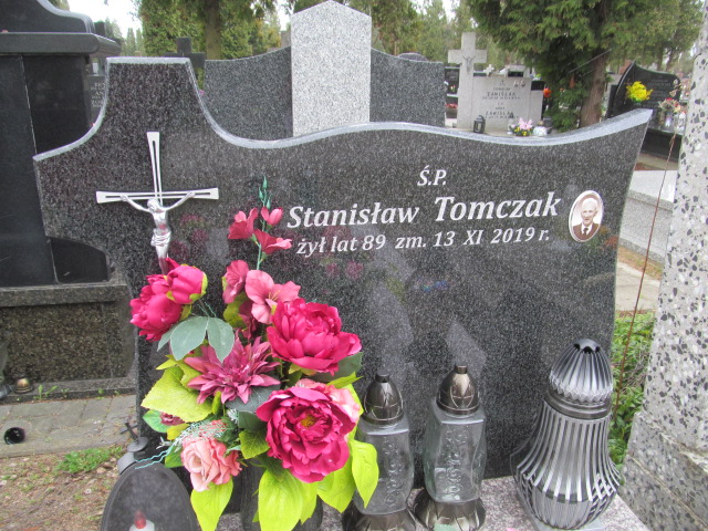 Janina Tomczak 1939 Piaseczno - Grobonet - Wyszukiwarka osób pochowanych