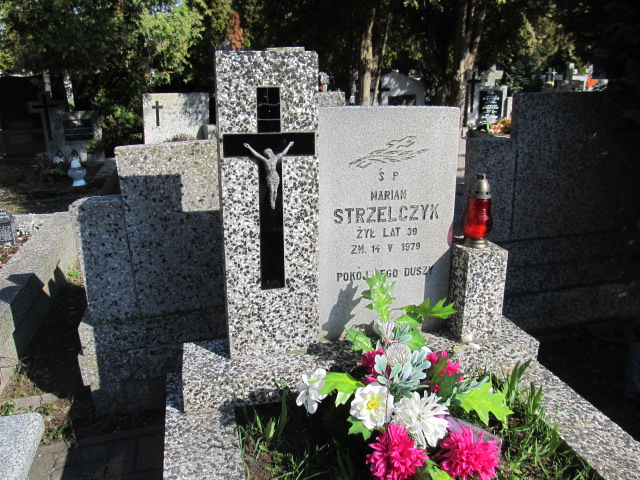Marian Strzelczyk 1940 Piaseczno - Grobonet - Wyszukiwarka osób pochowanych