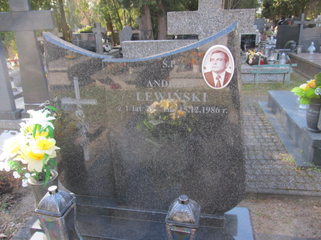 Andrzej Lewiński 1947 Piaseczno - Grobonet - Wyszukiwarka osób pochowanych