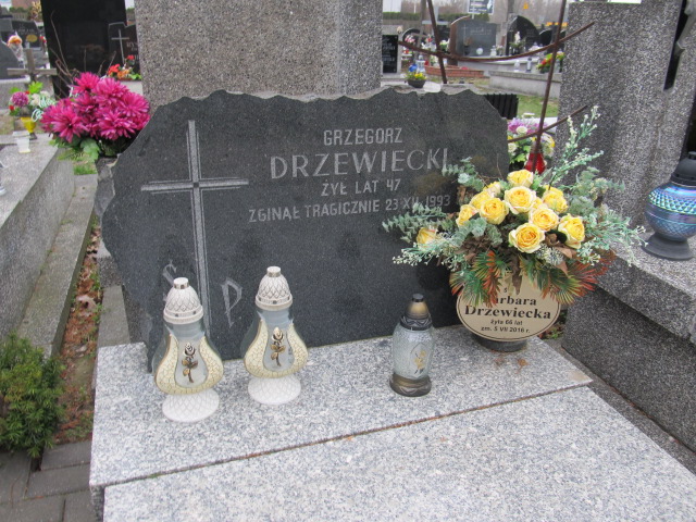 Barbara Drzewiecka 1950 Piaseczno - Grobonet - Wyszukiwarka osób pochowanych