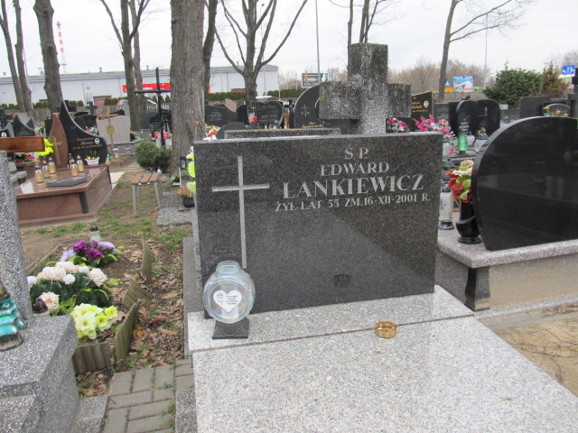 Edward Lankiewicz 1946 Piaseczno - Grobonet - Wyszukiwarka osób pochowanych