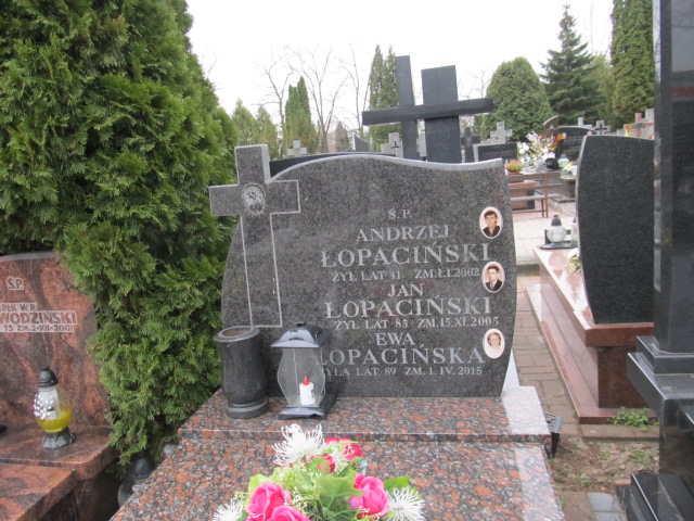 Ewa Łopacińska 1925 Piaseczno - Grobonet - Wyszukiwarka osób pochowanych