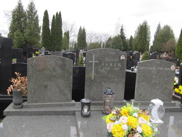 Irena Jarek 1928 Piaseczno - Grobonet - Wyszukiwarka osób pochowanych