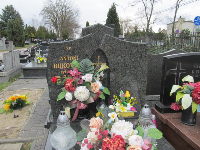 Antoni Bukowski 1937 Piaseczno - Grobonet - Wyszukiwarka osób pochowanych