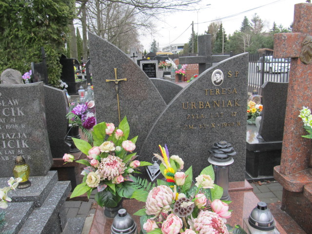 Teresa Urbaniak 1951 Piaseczno - Grobonet - Wyszukiwarka osób pochowanych